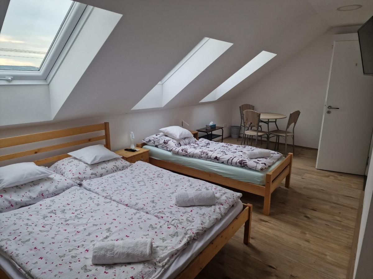 Mura Regnum Panzio Bed & Breakfast Tormafolde Exterior photo